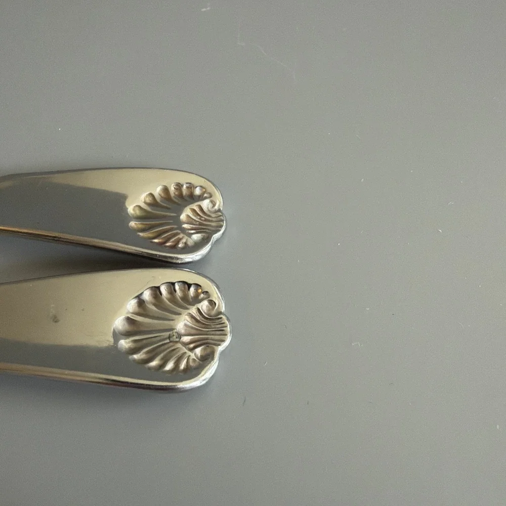 Set of 2 Oneida Deluxe 